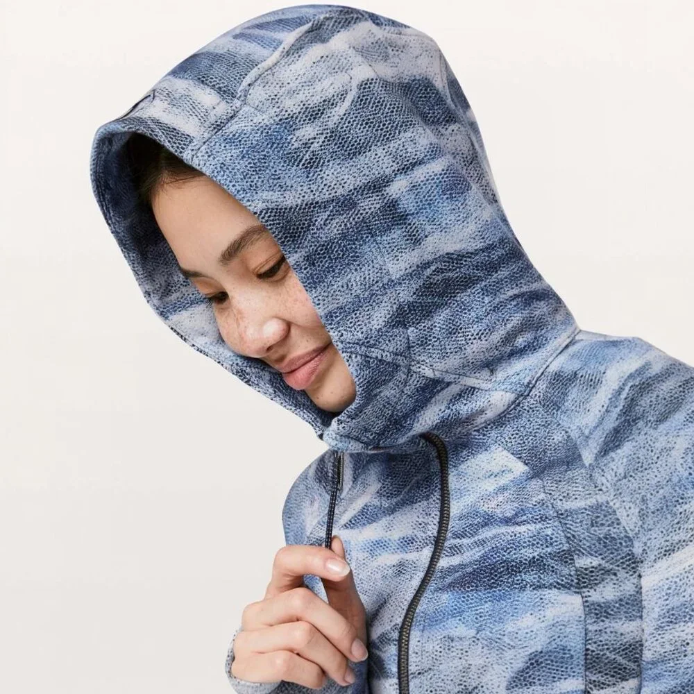 LULULEMON SCUBA HOODIE *LIGHT COTTON FLEECE IN MESH SCAPE MULTI SIZE 6 - Picture 4 of 4